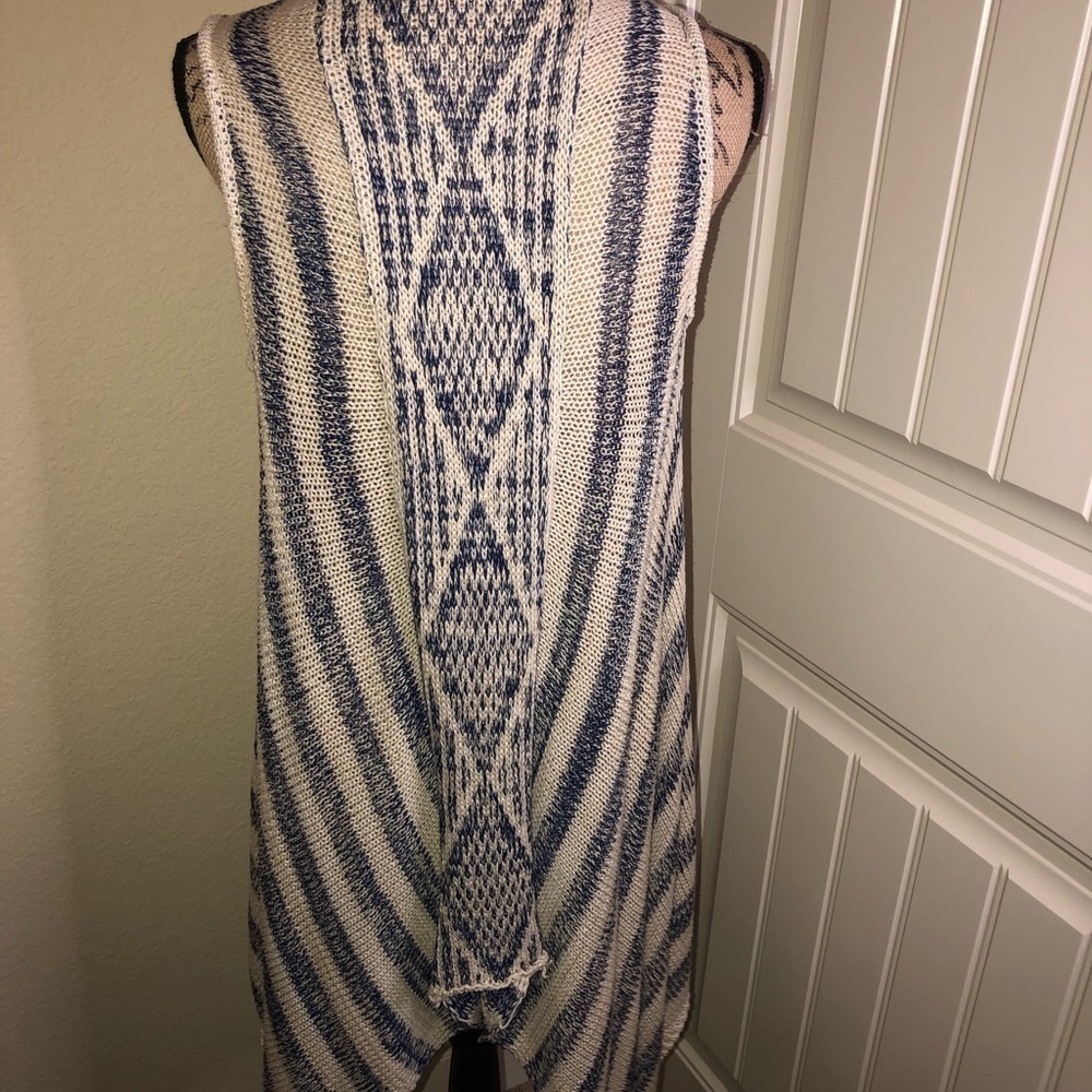 Paper Crane Cream & Blue Size Small Striped Knit Long Vest